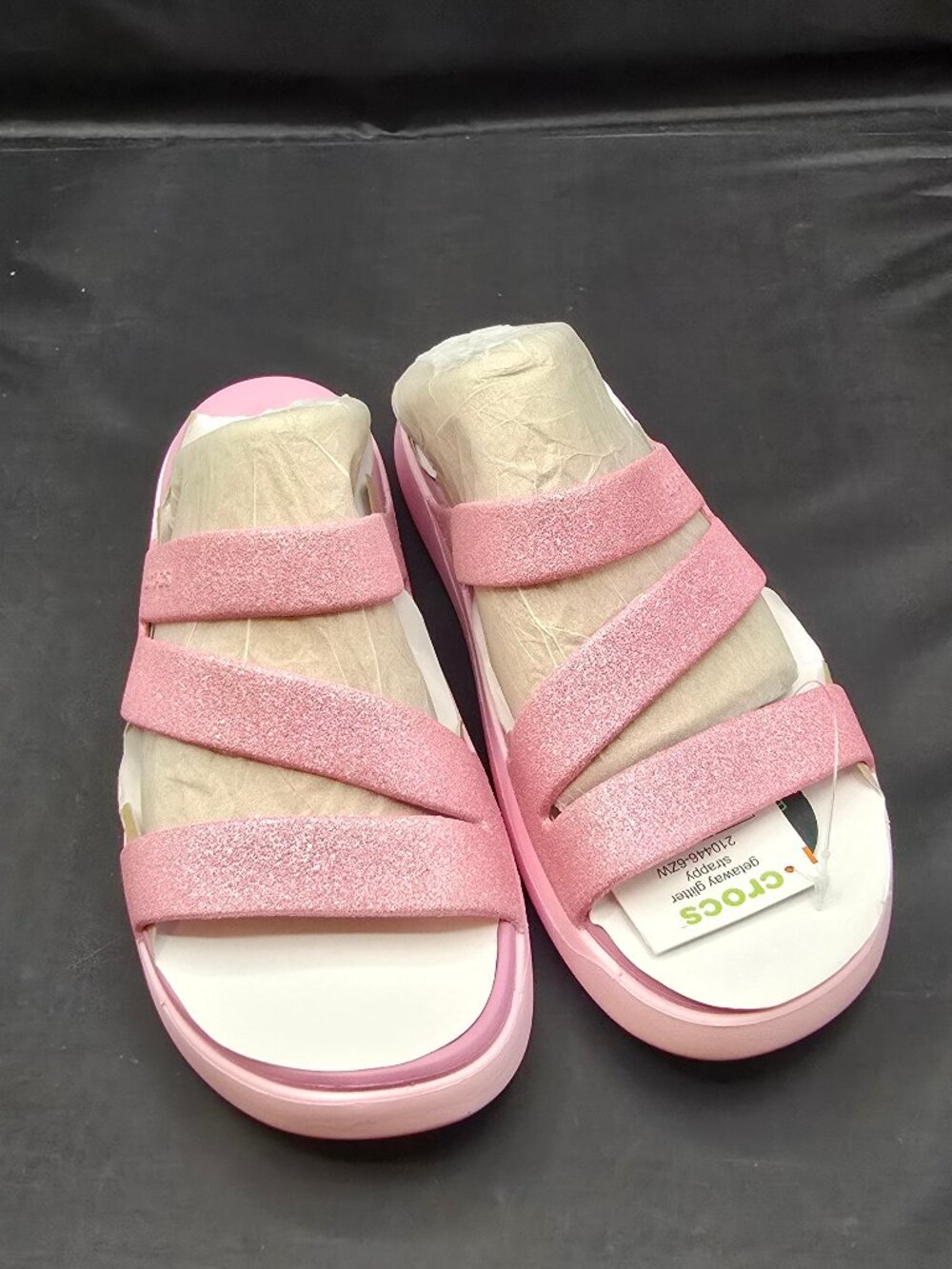Crocs Getaway Glitter Strappy Sandals Women's size 8
